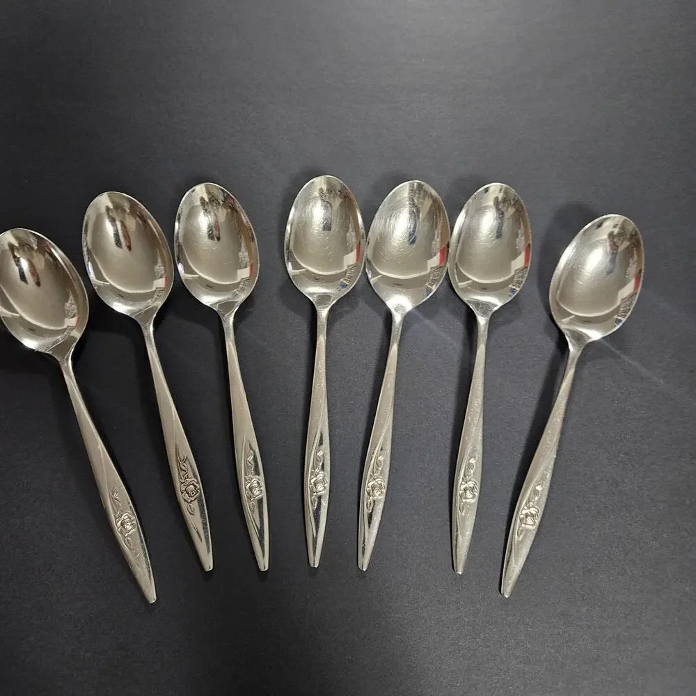 Oneidacraft Set Of 7 Lasting Rose Stainless Steel Tablespoon Silverware